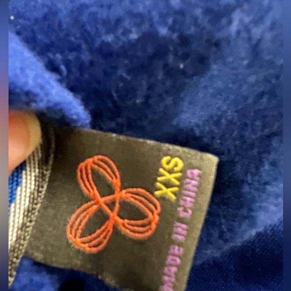 ARITZIA Blue TNA Sweater XXS. - Picture 12 of 12